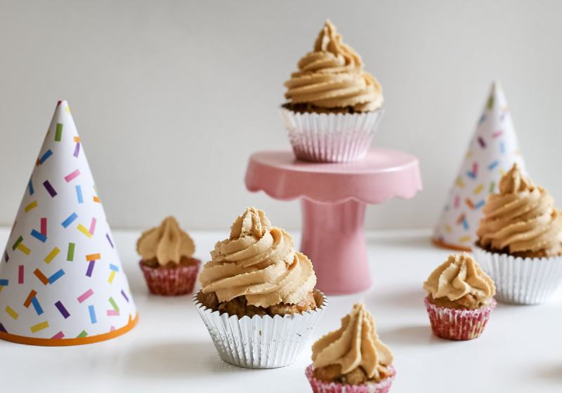 ARAŠÍDOVÉ MÁSLO A BANÁNOVÉ PUPCAKES – KOŠÍČKY PRO VAŠEHO PSA