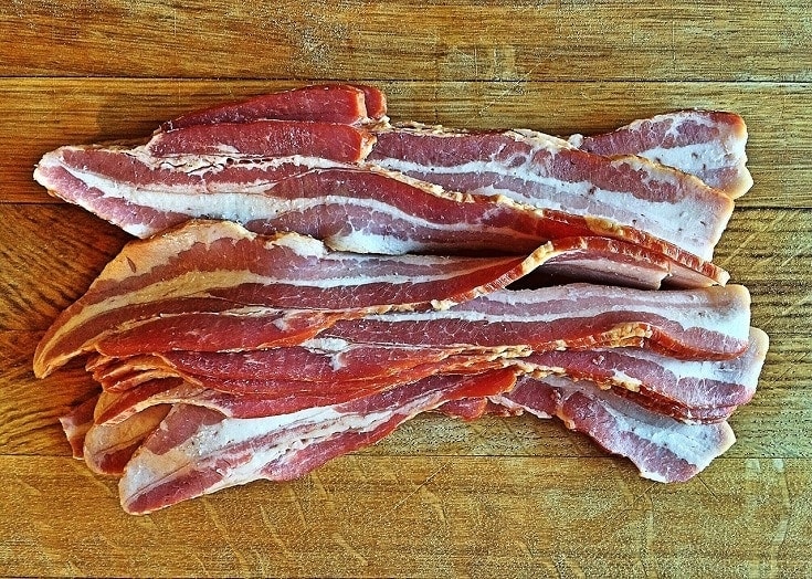 nevařená slanina