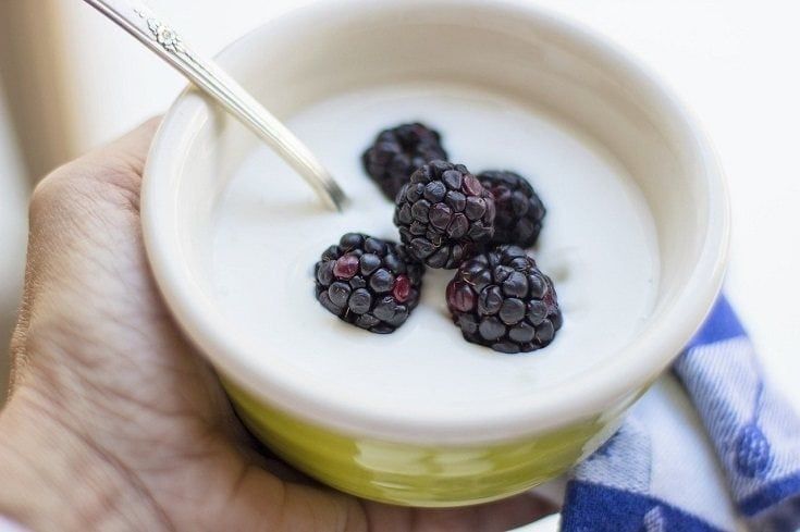 Yoghurt i grønn bolle